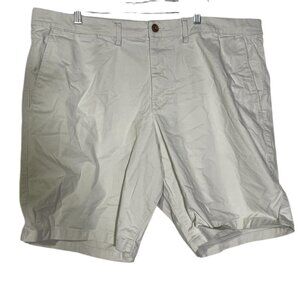 GAP Essential Khaki 10 inch shorts White Size 40 Preppy Nautical Chino Summer